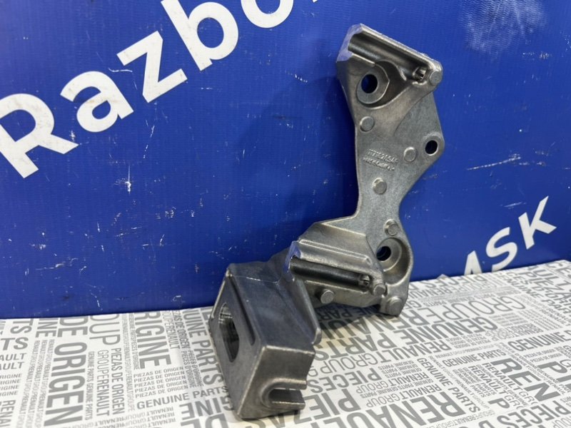 Кронштейн генератора Renault H4M