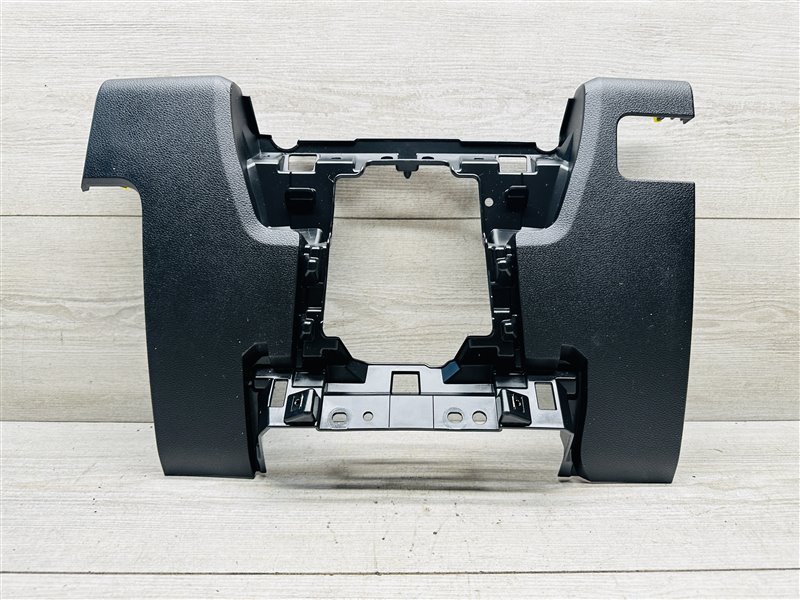 Накладка на торпеду Chery Tiggo 7 Pro Max 1.5 SQRE4T15C 2022 (б/у)