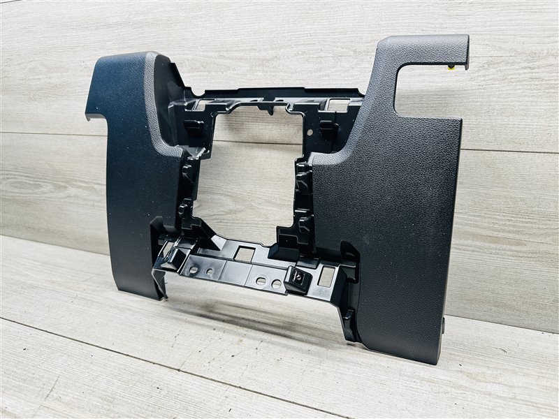 Накладка на торпеду Chery Tiggo 7 Pro Max 1.5 SQRE4T15C 2022 (б/у)