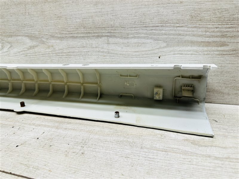 Накладка бампера Ford Cargo (б/у)