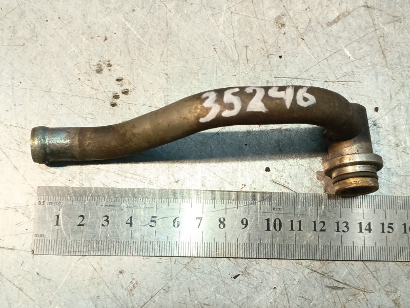 Масляная магистраль Ford Scorpio II 2.9 1995 лев. (б/у) Масляная магистраль Ford Scorpio II 2.9 1995 лев. (б/у)