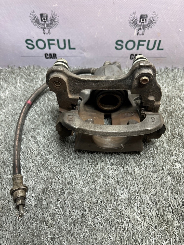 Суппорт тормозной Lexus GS350 2014 задн. прав. (б/у) Суппорт тормозной Lexus GS350 2014 задн. прав. (б/у)