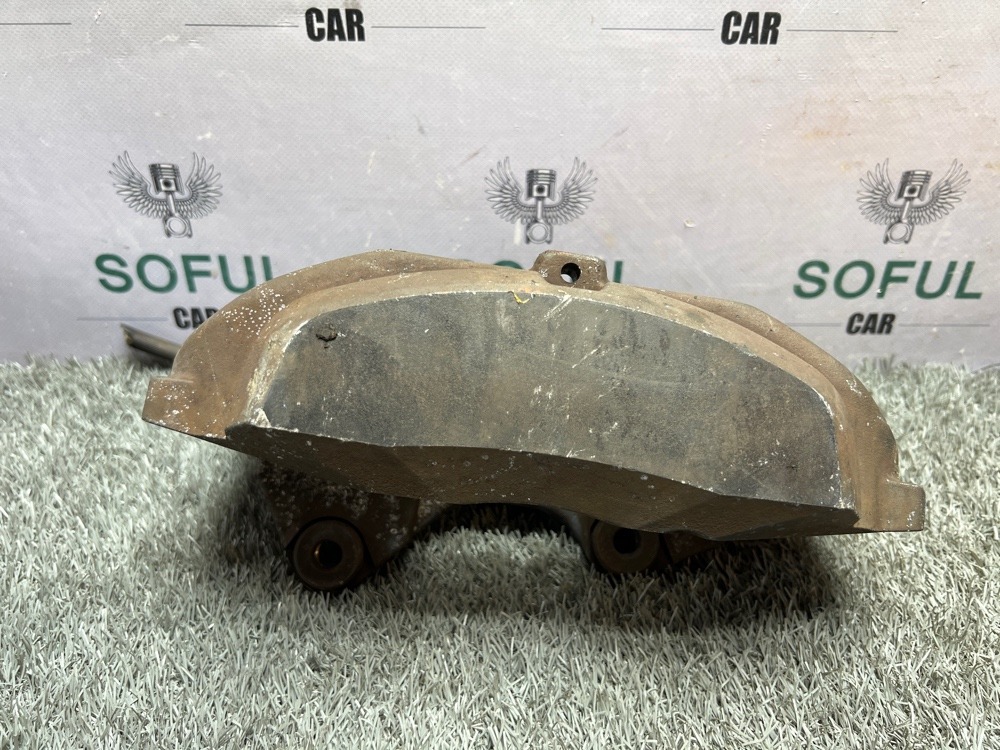 Суппорт тормозной Lexus GS300 перед. лев. (б/у) Суппорт тормозной Lexus GS300 перед. лев. (б/у)