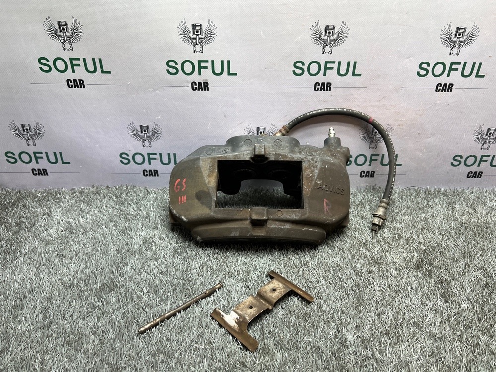 Суппорт тормозной Lexus GS300 перед. прав. (б/у)