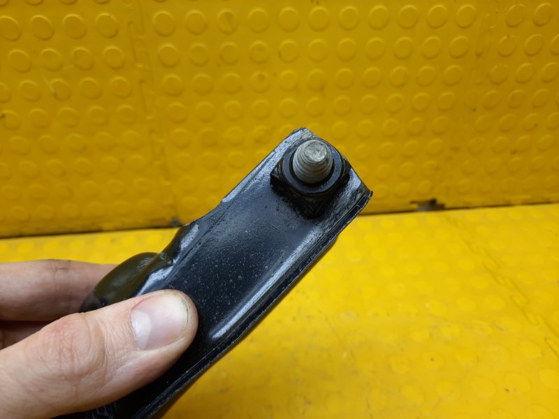 Кронштейн опоры двигателя Renault Duster K9KR858D165990 2021 (б/у)