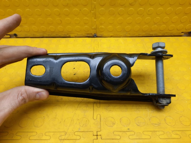 Кронштейн опоры двигателя Renault Duster F4RE410 2019 (б/у)