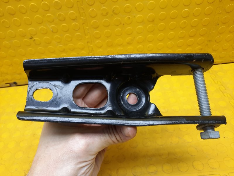 Кронштейн опоры двигателя Renault Duster F4RE410 2019 (б/у)