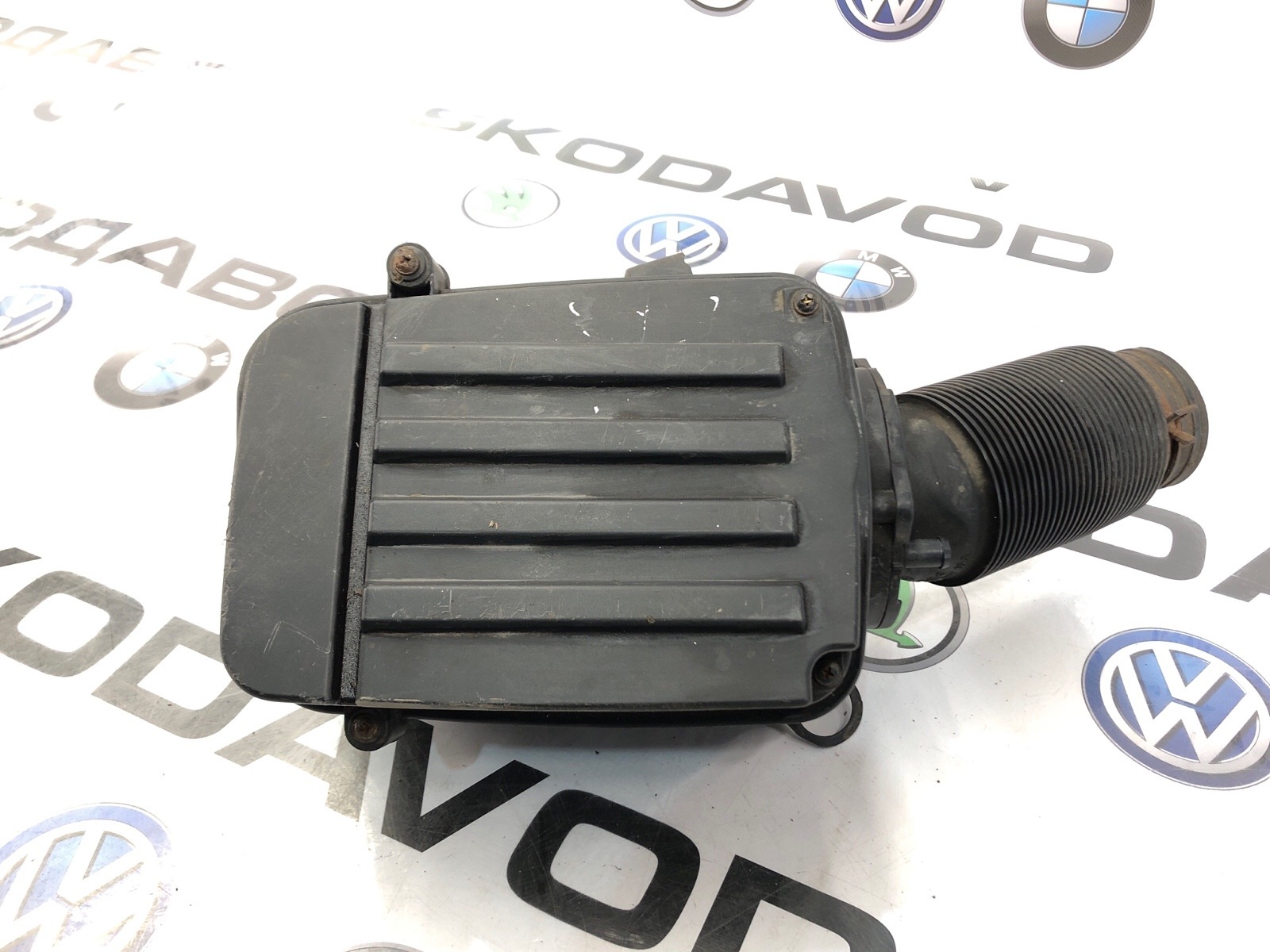 Корпус воздушного фильтра Octavia 2010 A5 (1Z) 1.4 CAXA