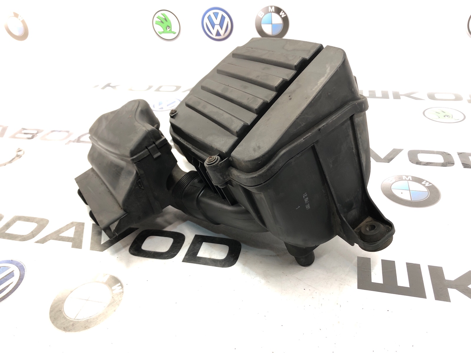 Корпус воздушного фильтра Octavia 2011 A5 (1Z) 1.2 CBZB