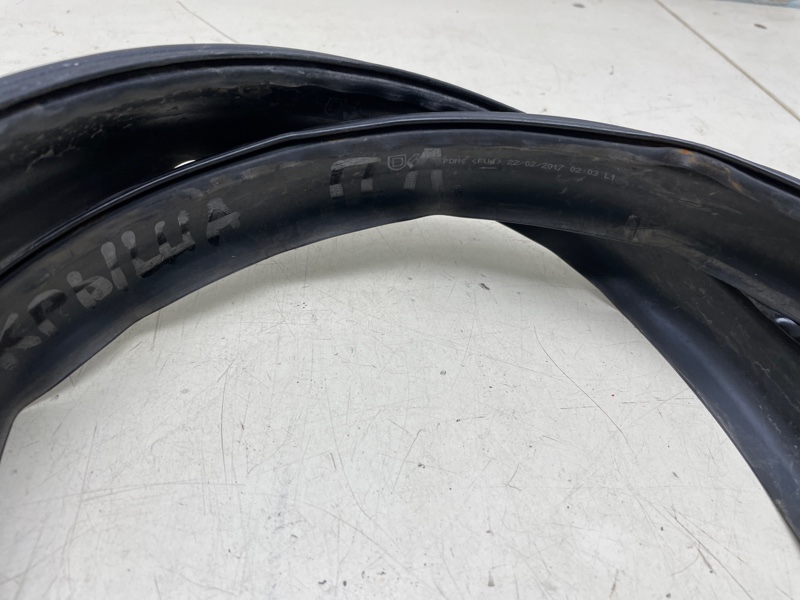 Молдинг крыши RENAULT Logan 2 поколение K7M812 2017 прав. (б/у)