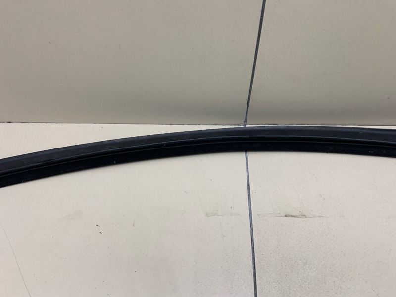 Уплотнитель стекла двери FORD MONDEO 4 поколение СЕДАН 2.0L DURATEC-HE (145PS) - MI4 2010 перед. (б/у) Уплотнитель стекла двери FORD MONDEO 4 поколение СЕДАН 2.0L DURATEC-HE (145PS) - MI4 2010 перед. (б/у)