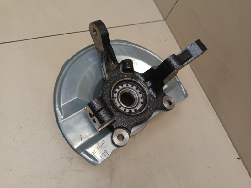 Кулак поворотный Mitsubishi Outlander GF 2016 перед. лев. Кулак поворотный Mitsubishi Outlander GF 2016 перед. лев.