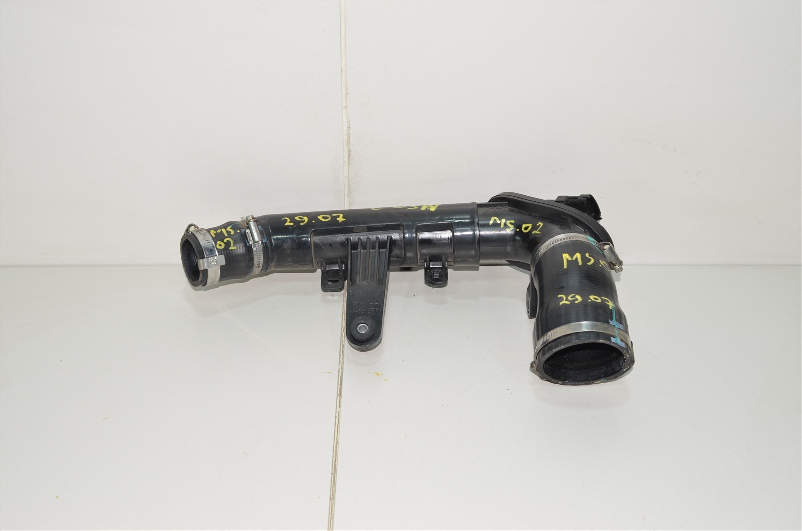 Патрубок турбокомпрессора Omoda C5 T19C 1.5( SQRE4T15C) 2022 (б/у)