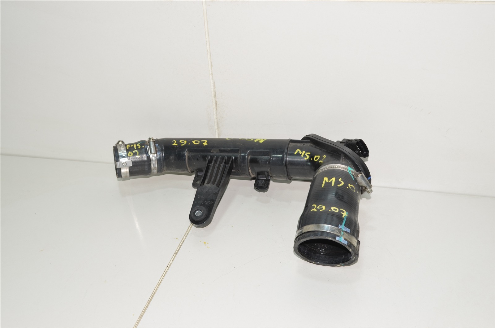 Патрубок турбокомпрессора Omoda C5 T19C 1.5( SQRE4T15C) 2022 (б/у)