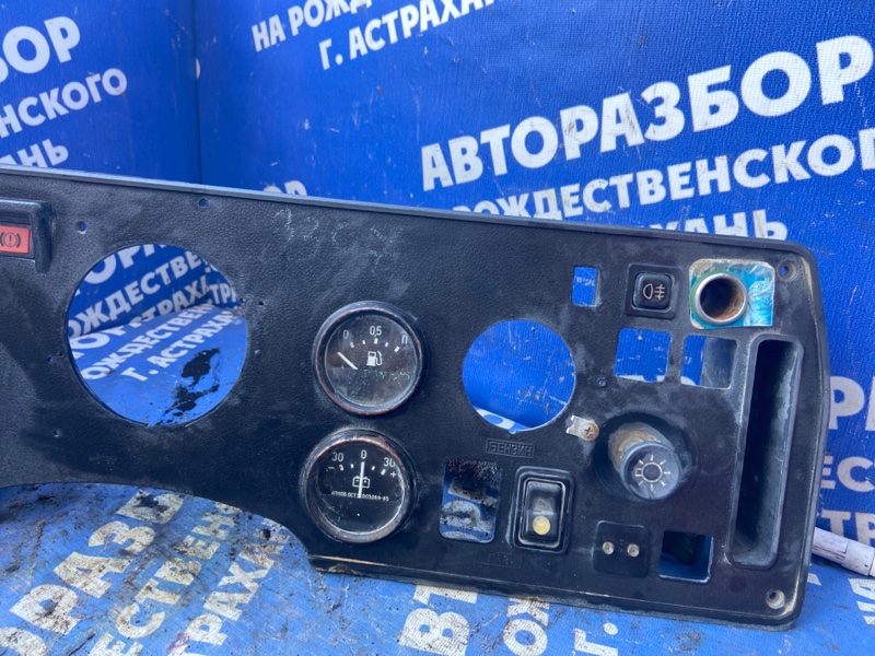 Панель приборов 3307. Приборная панель газ 3309 дизель. Панель приборов газ 3307 обозначение. Газ 3307 приборная панель. Газ 3307 приборная панель.