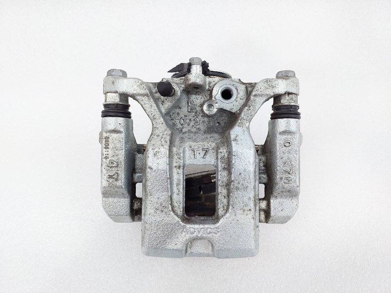 Суппорт тормозной Toyota RAV4 50 A25AFXS 2021 задн. лев. (б/у)