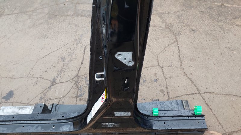 Порог со стойкой Lexus LS460L USF41 1URFSE 2007 лев. (б/у) Порог со стойкой Lexus LS460L USF41 1URFSE 2007 лев. (б/у)