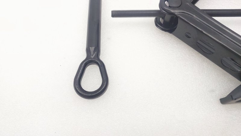 Набор инструментов Chery Tiggo 4 Pro T19 SQRE4T15C 2023 (б/у) Набор инструментов Chery Tiggo 4 Pro T19 SQRE4T15C 2023 (б/у)