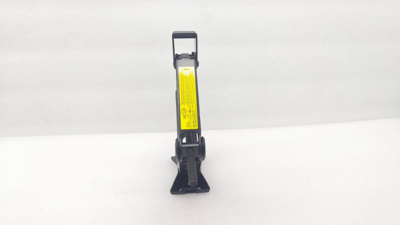 Набор инструментов Chery Tiggo 4 Pro T19 SQRE4T15C 2023 (б/у) Набор инструментов Chery Tiggo 4 Pro T19 SQRE4T15C 2023 (б/у)