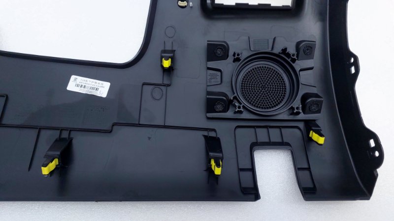 Накладка торпедо Chery Tiggo 7 PRO T1E SQRE4T15C 2020 (б/у)