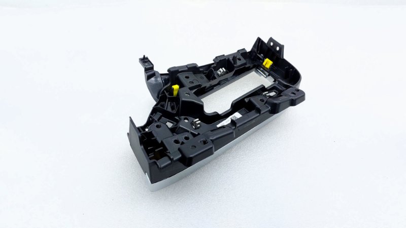 Накладка торпедо Chery Tiggo 4 Pro T19 SQRE4G15C 2024 (б/у)