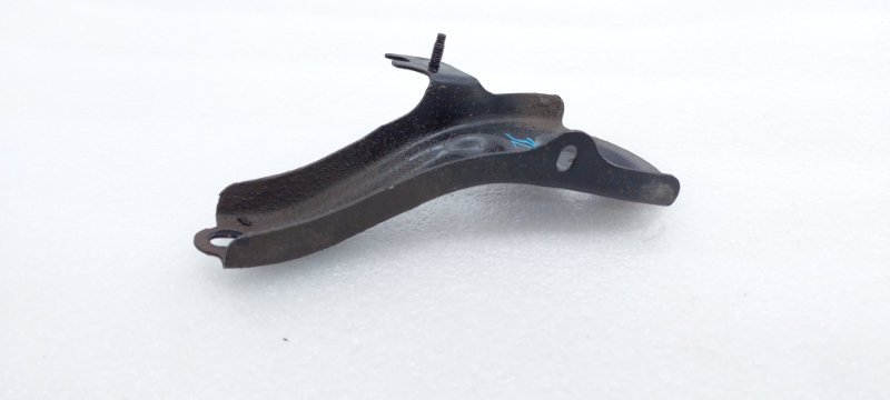 Кронштейн подрамника Toyota RAV4 XA50 M20AFKS 2021 задн. лев. (б/у)