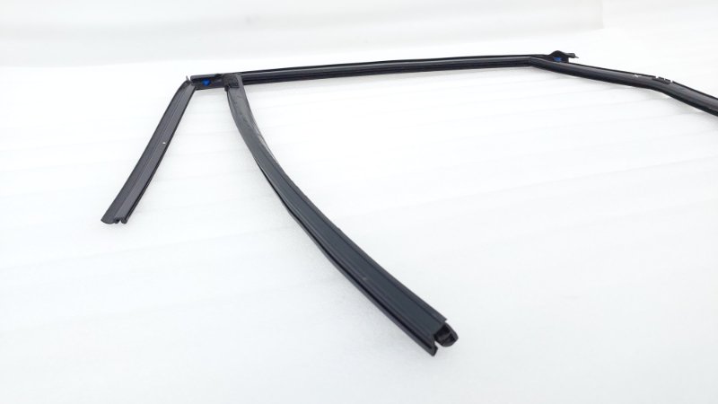 Уплотнитель стекла двери Ford Mondeo CD391 S7CB 2015 задн. прав. (б/у)