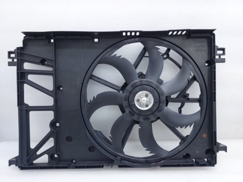 Вентилятор радиатора Toyota Camry 70 2ARFE 2018 (б/у)
