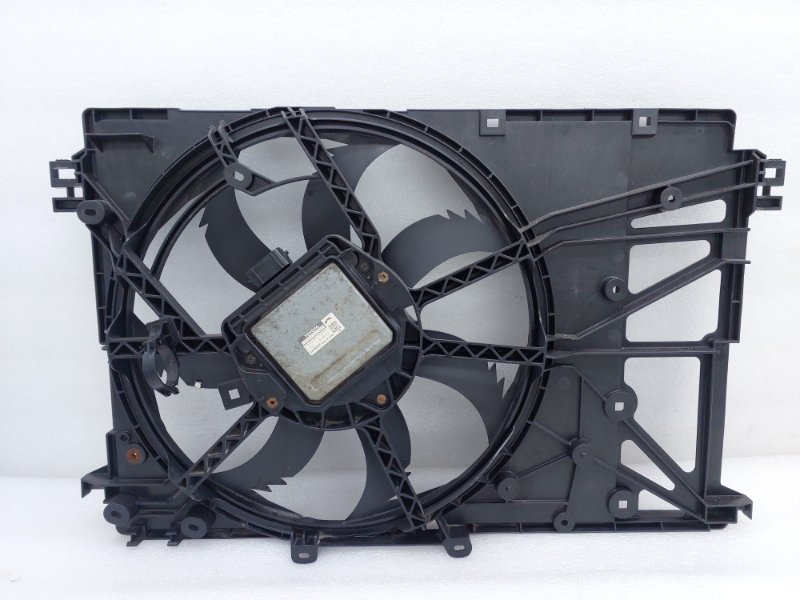 Вентилятор радиатора Toyota Camry 70 2ARFE 2018 (б/у)