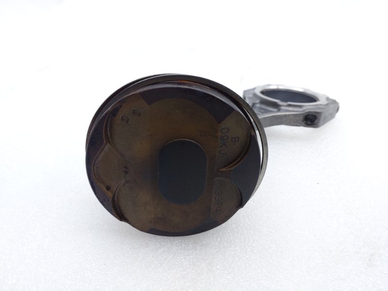 Поршень с шатуном Lexus RX450h AL20 2GRFXS 2019 прав. (б/у)