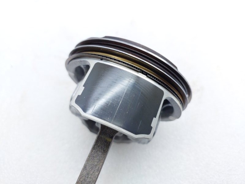 Поршень с шатуном Lexus RX450h AL20 2GRFXS 2019 прав. (б/у)