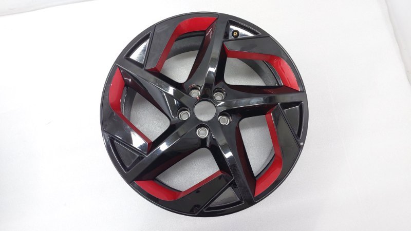 Диск литой Omoda C5 T19C 2022 (б/у) Диск литой Omoda C5 T19C 2022 (б/у)