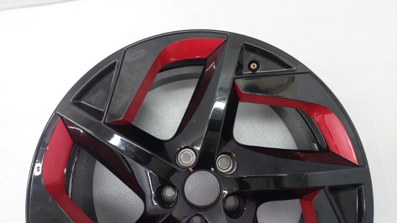 Диск литой Omoda C5 T19C 2022 (б/у) Диск литой Omoda C5 T19C 2022 (б/у)