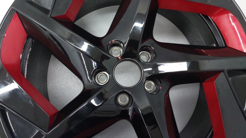 Диск литой Omoda C5 T19C 2022 (б/у) Диск литой Omoda C5 T19C 2022 (б/у)