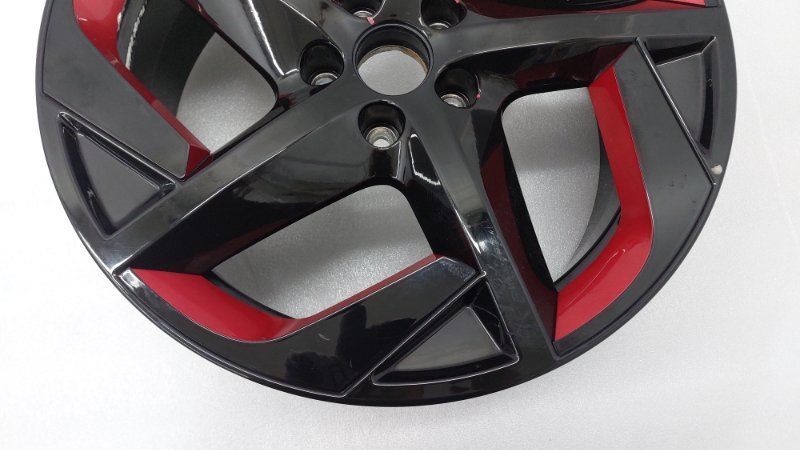 Диск литой Omoda C5 T19C 2022 (б/у) Диск литой Omoda C5 T19C 2022 (б/у)