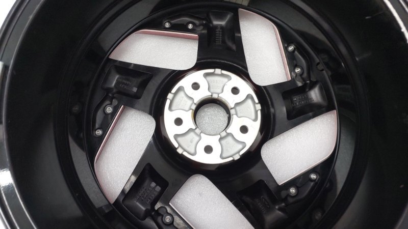 Диск литой Omoda C5 T19C 2022 (б/у) Диск литой Omoda C5 T19C 2022 (б/у)