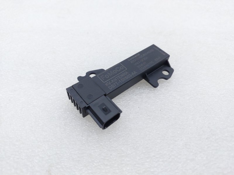 Антенна Ford Kuga 2 DW10C 2013 (б/у)