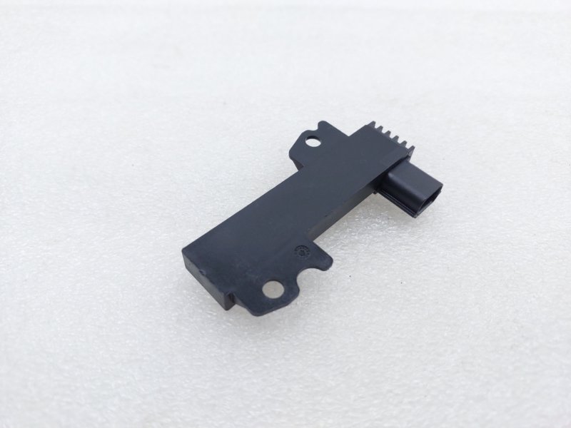 Антенна Ford Kuga 2 DW10C 2013 (б/у)