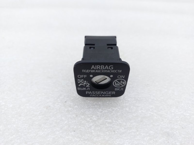 Выключатель подушки безопасности Toyota Land Cruiser J200 1VDFTV 2014 (б/у)