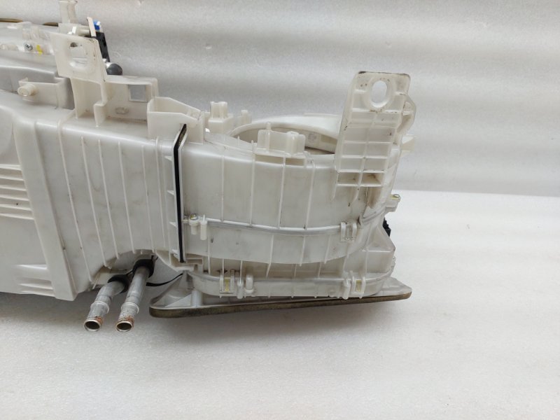 Корпус отопителя Toyota Land Cruiser J200 1VDFTV 2014 (б/у)