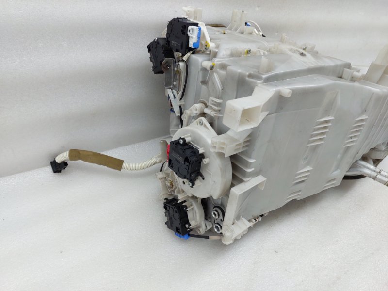 Корпус отопителя Toyota Land Cruiser J200 1VDFTV 2014 (б/у)