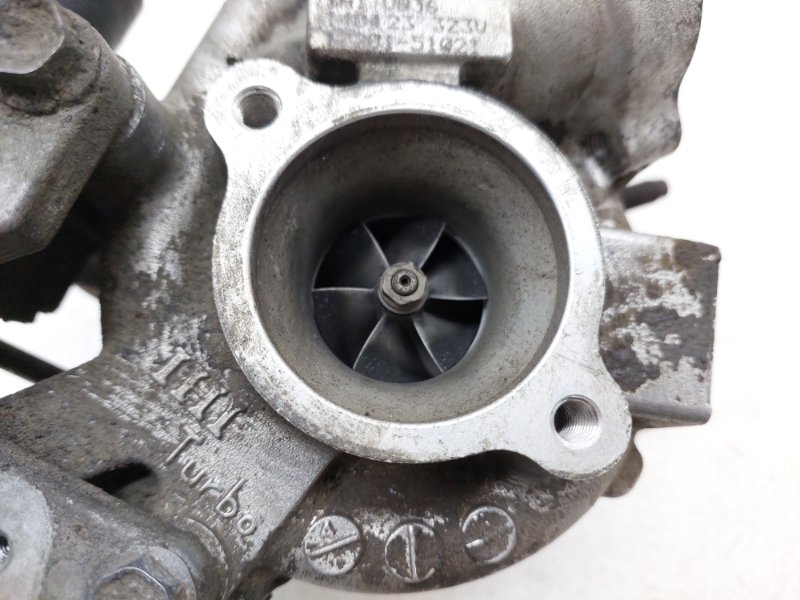 Турбина Toyota Land Cruiser J200 1VDFTV 2014 прав. (б/у)