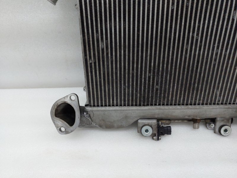 Интеркулер Toyota Land Cruiser J200 1VDFTV 2014 (б/у)