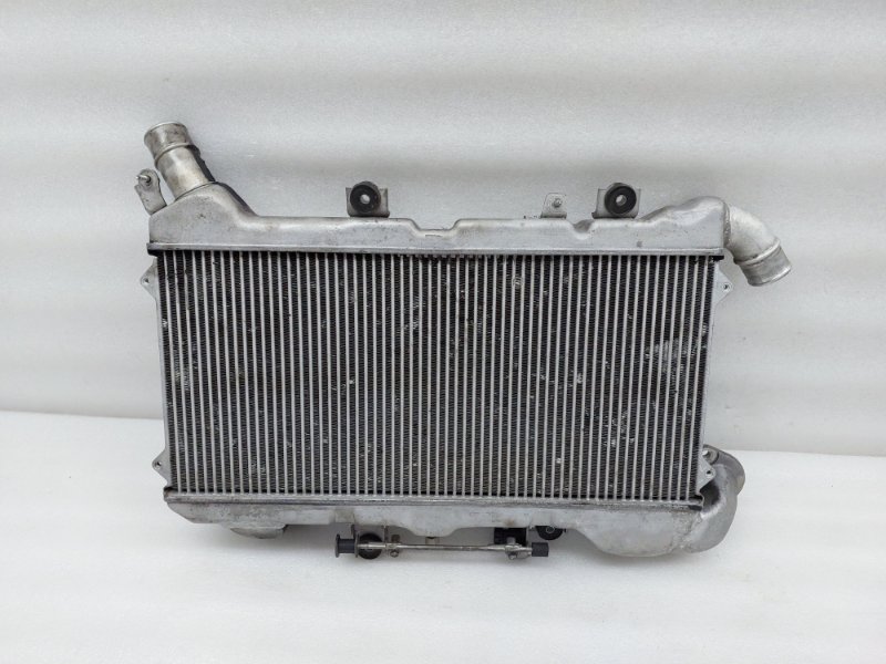 Интеркулер Toyota Land Cruiser J200 1VDFTV 2014 (б/у)