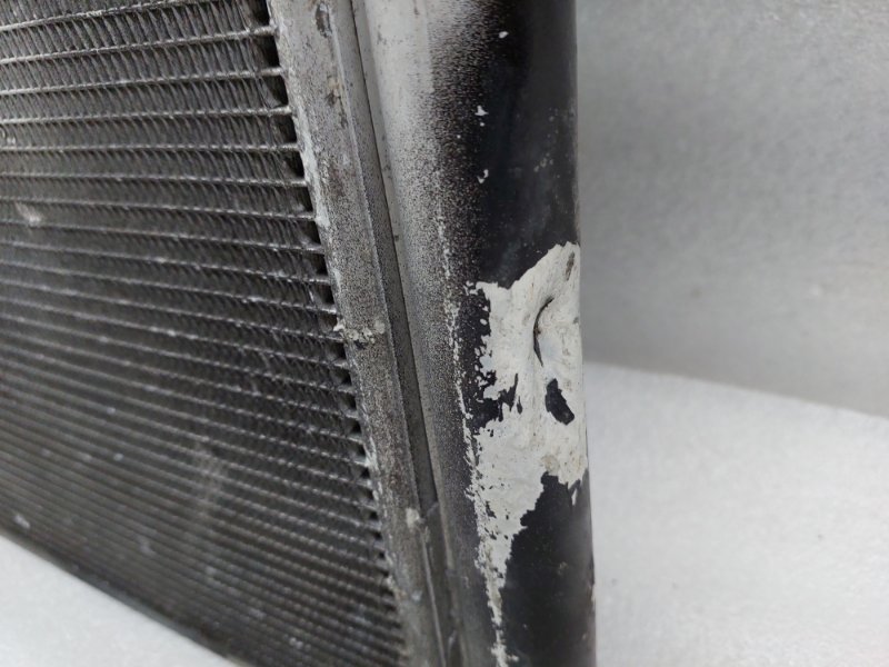 Радиатор кондиционера Toyota Land Cruiser J200 1VDFTV 2014 (б/у) Радиатор кондиционера Toyota Land Cruiser J200 1VDFTV 2014 (б/у)