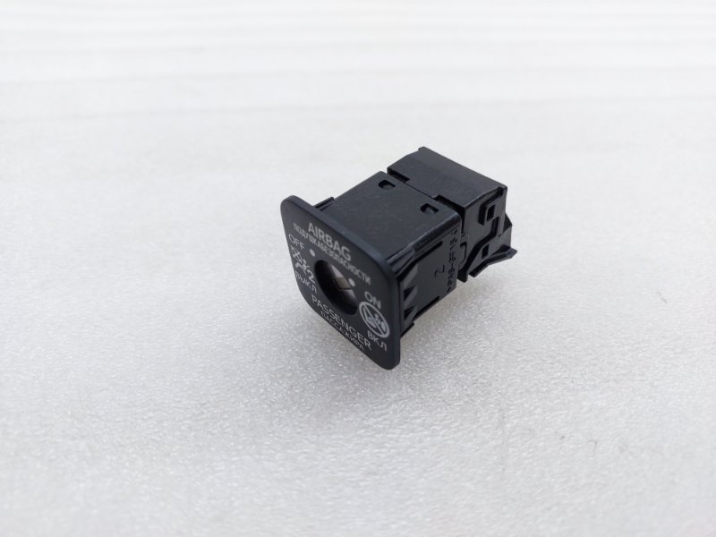 Выключатель подушки безопасности Toyota Highlander XU50 2GRFE 2014 (б/у)