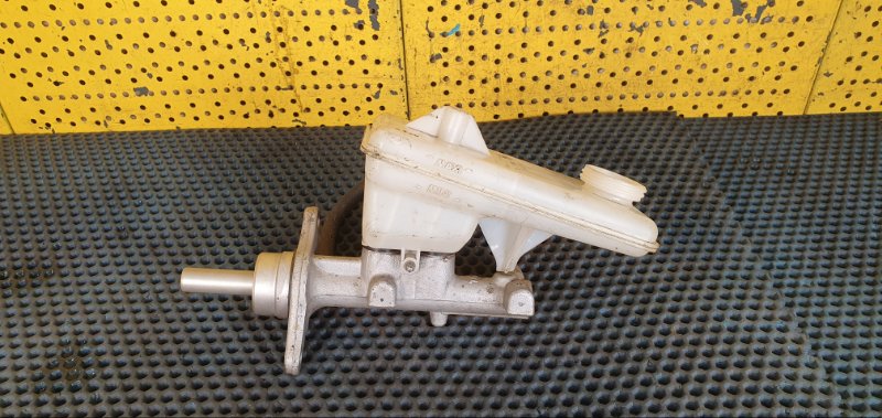 Главный тормозной цилиндр Renault Megane III (б/у)