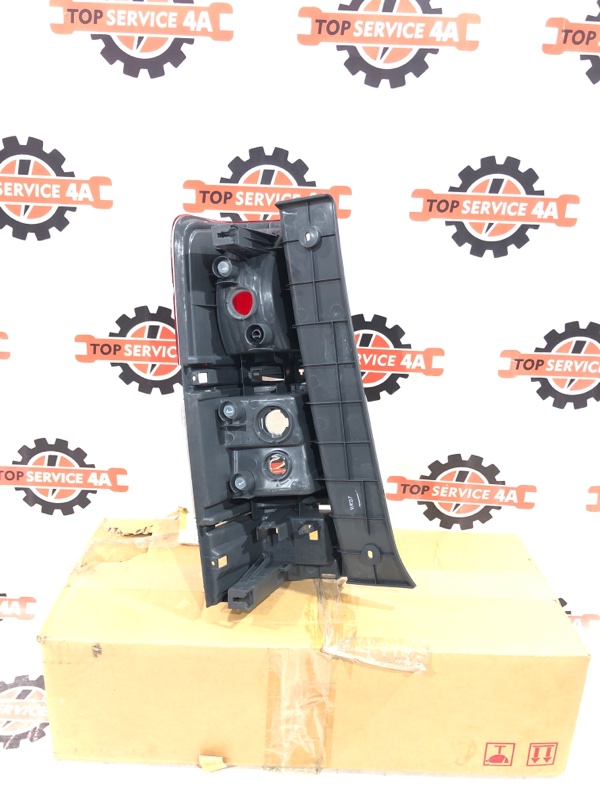 Фонарь Mazda Bongo Friendee SG 2000 задн. лев.