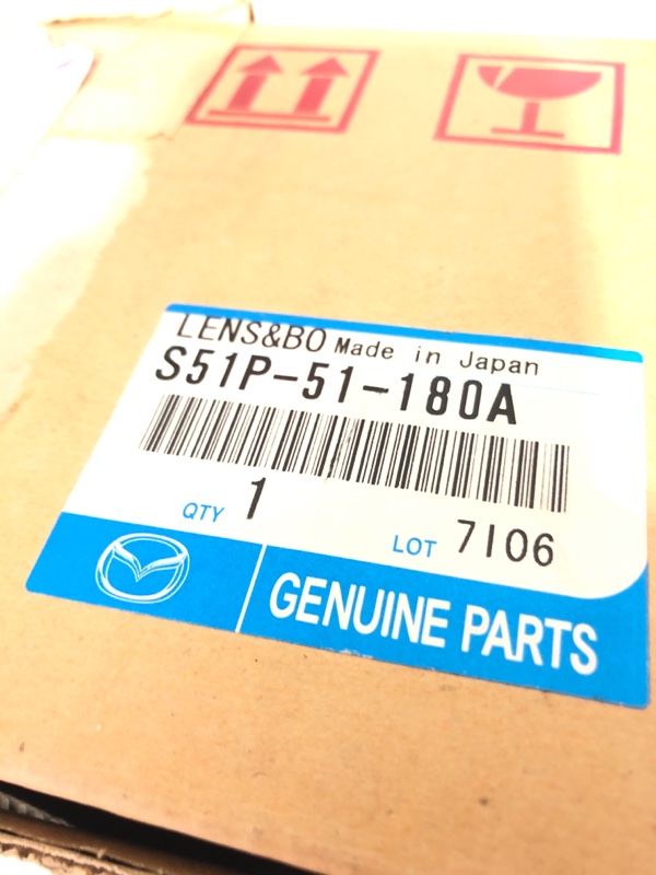 Фонарь Mazda Bongo Friendee SG 2000 задн. лев.