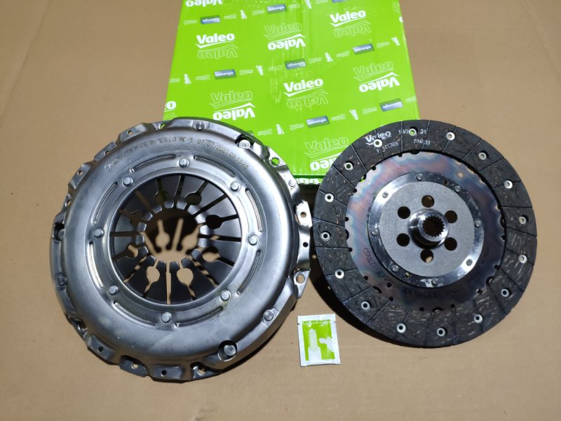 Комплект сцепления Ford Focus 3 Kuga Mondeo 5 C-Max Fiesta 1.5 TDCI - 1.6 TDCI 2010